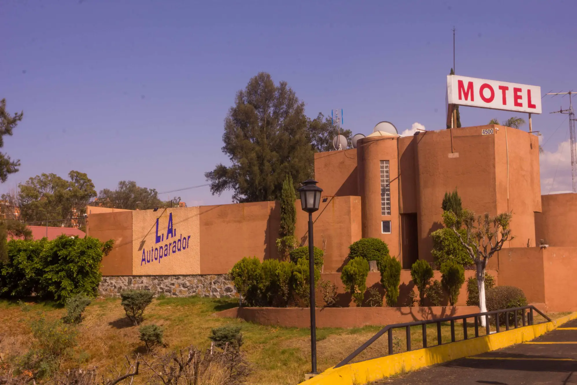 Motel L.A. Autoparador Morelia México